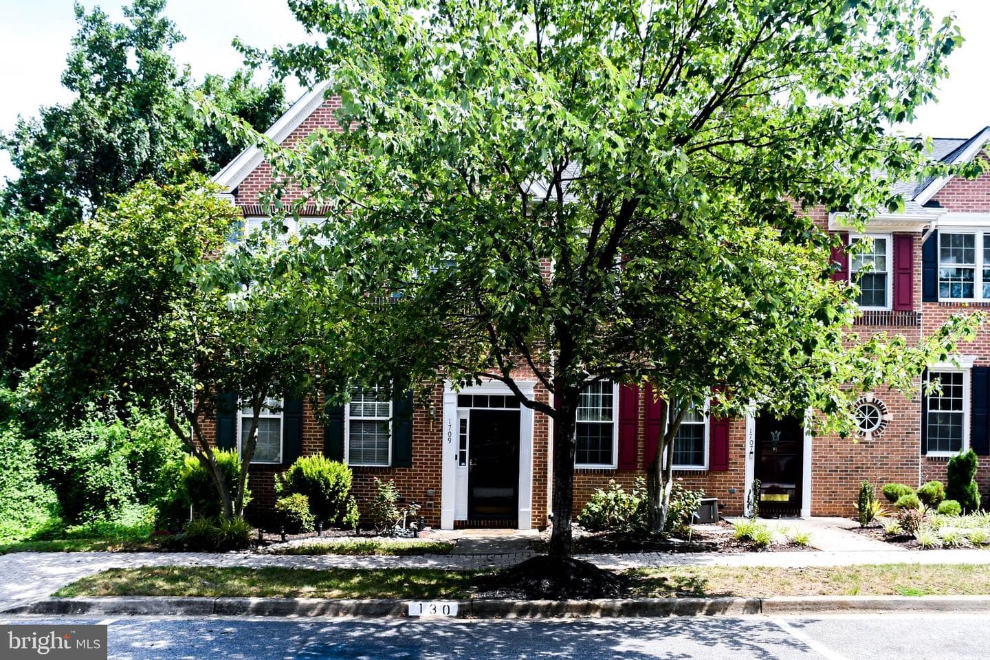1709 Chinaberry Court photo 5