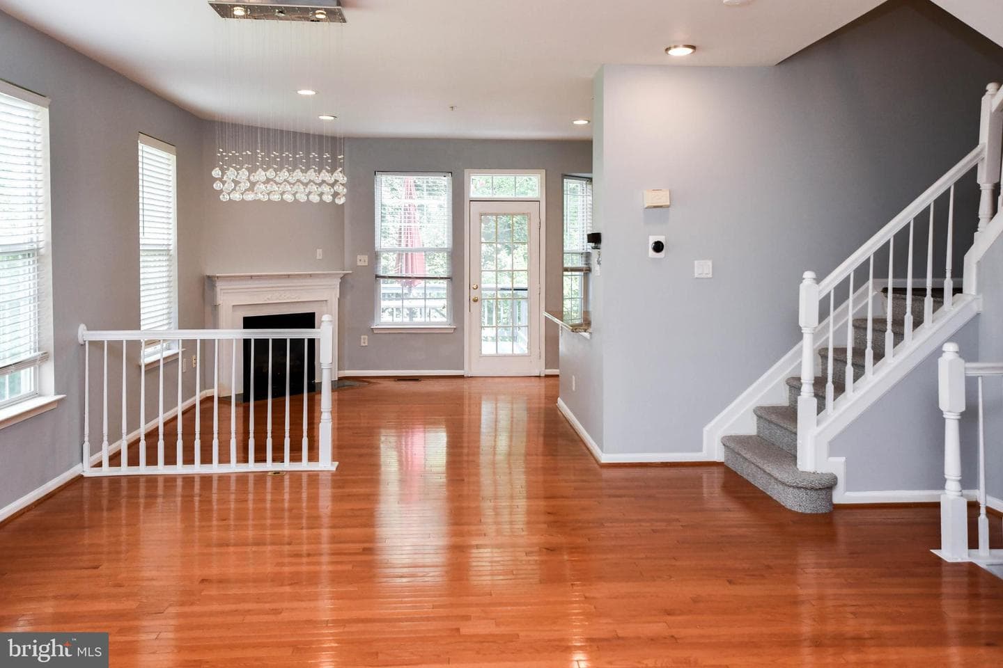 1709 Chinaberry Court photo 7