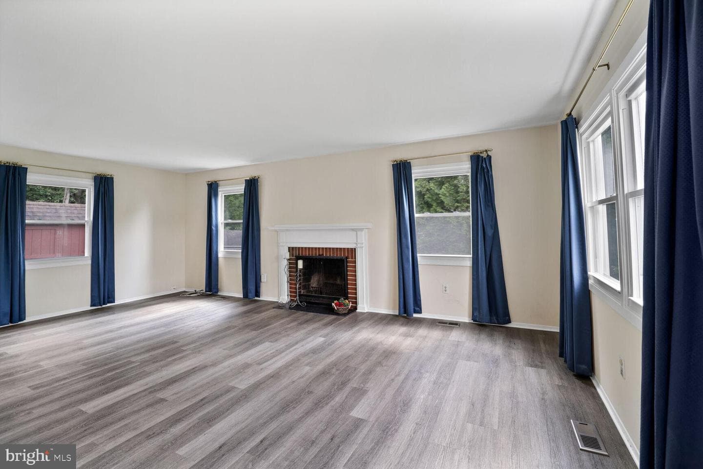 12909 Cherrywood Lane photo 9