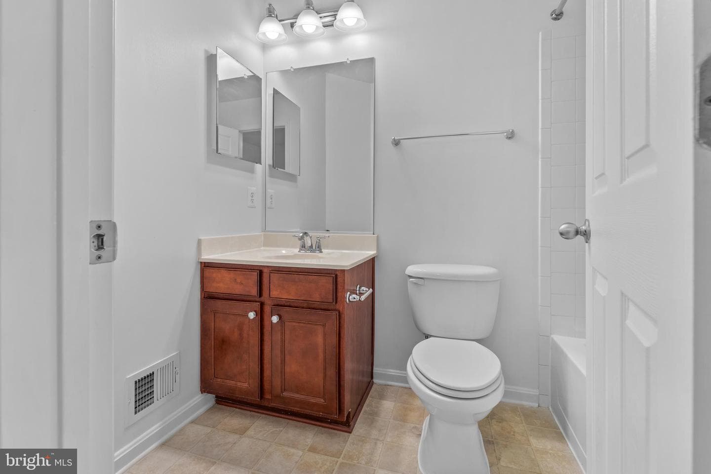 107 Thomasson Court photo 34