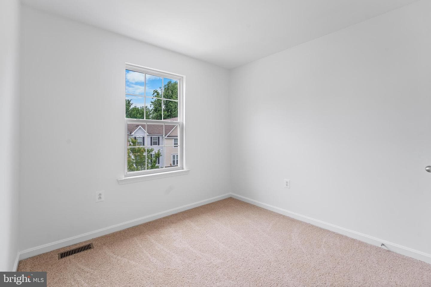 107 Thomasson Court photo 36
