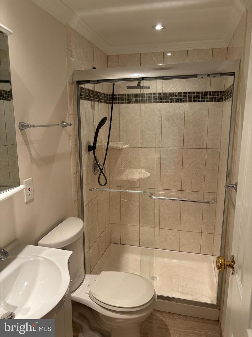 9302 Berrybrook Place photo 17