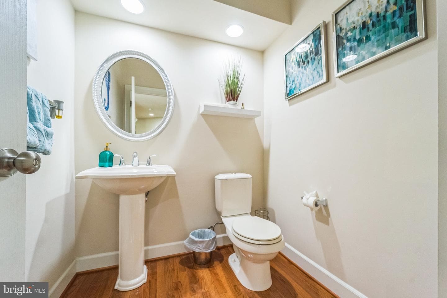 2206 Davit Court photo 9