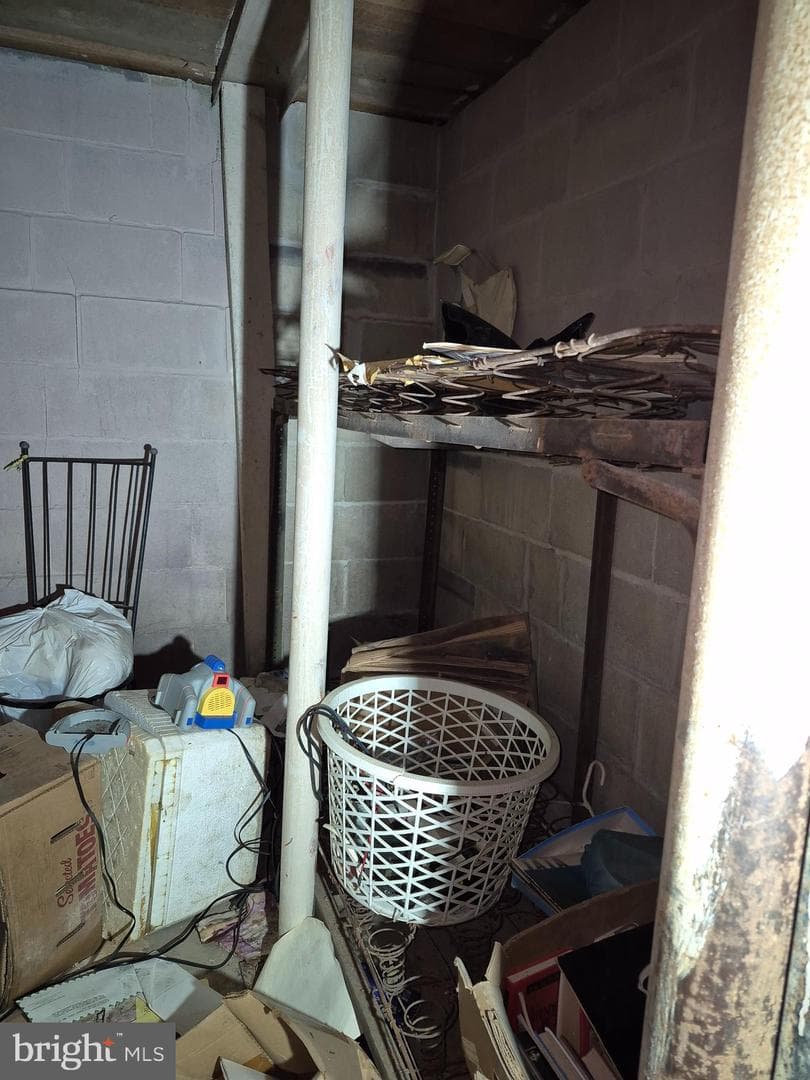 607 Larchmont Avenue photo 37