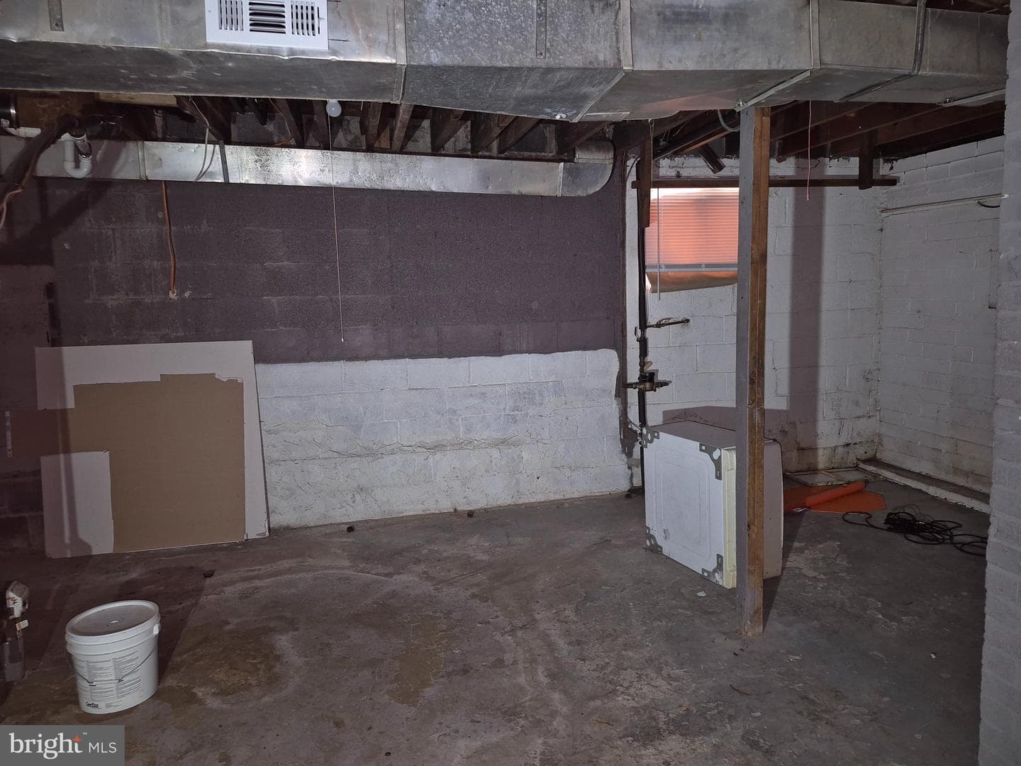 607 Larchmont Avenue photo 39
