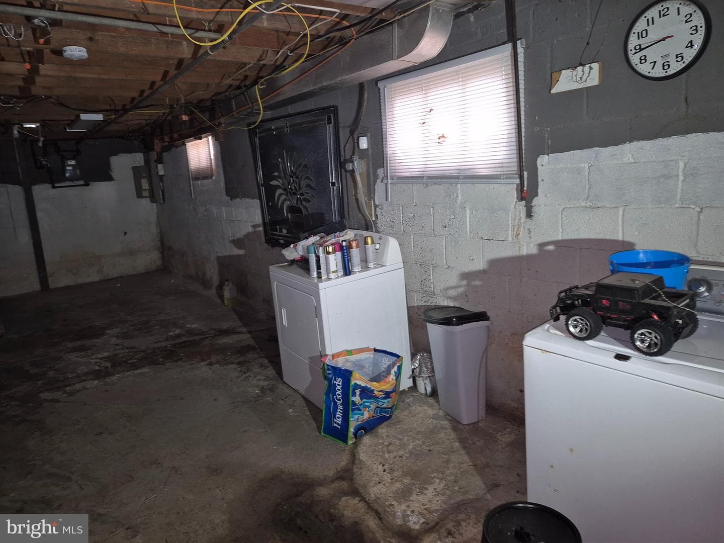 607 Larchmont Avenue photo 40