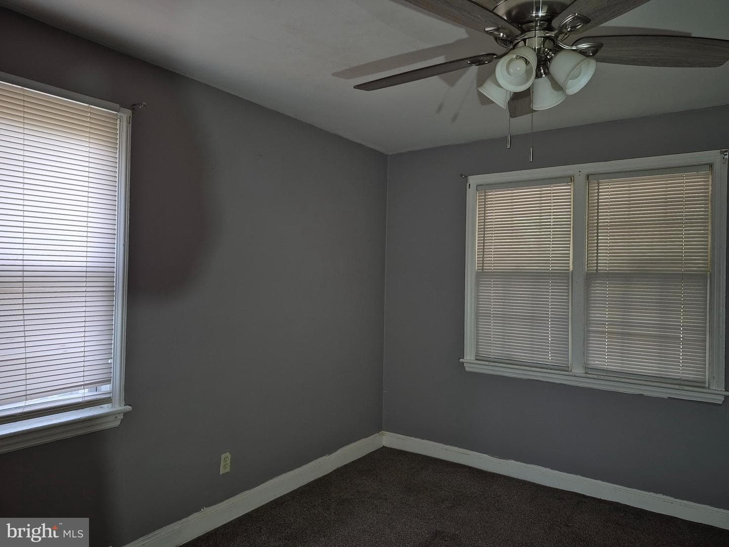 607 Larchmont Avenue photo 45