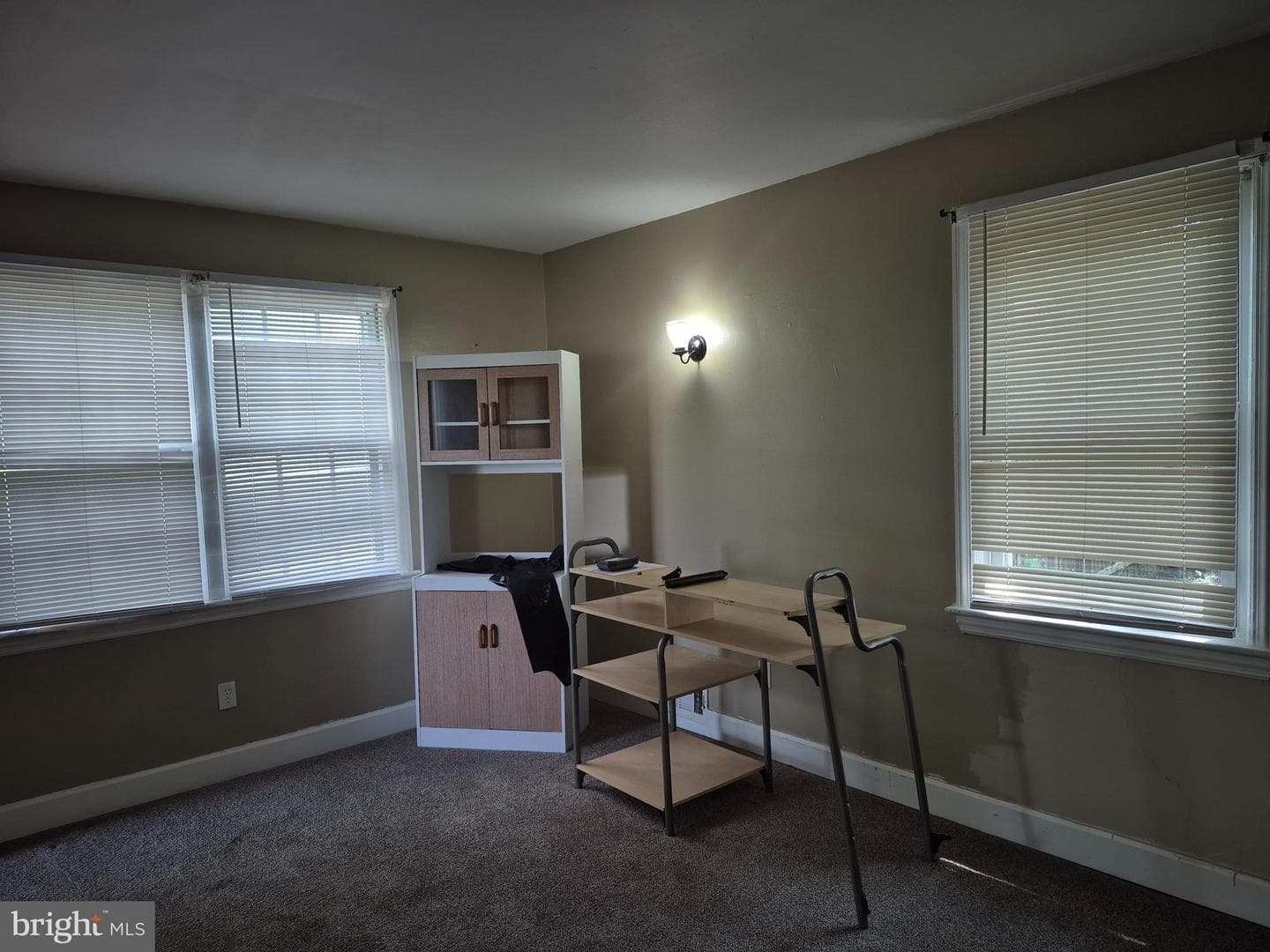 607 Larchmont Avenue photo 51