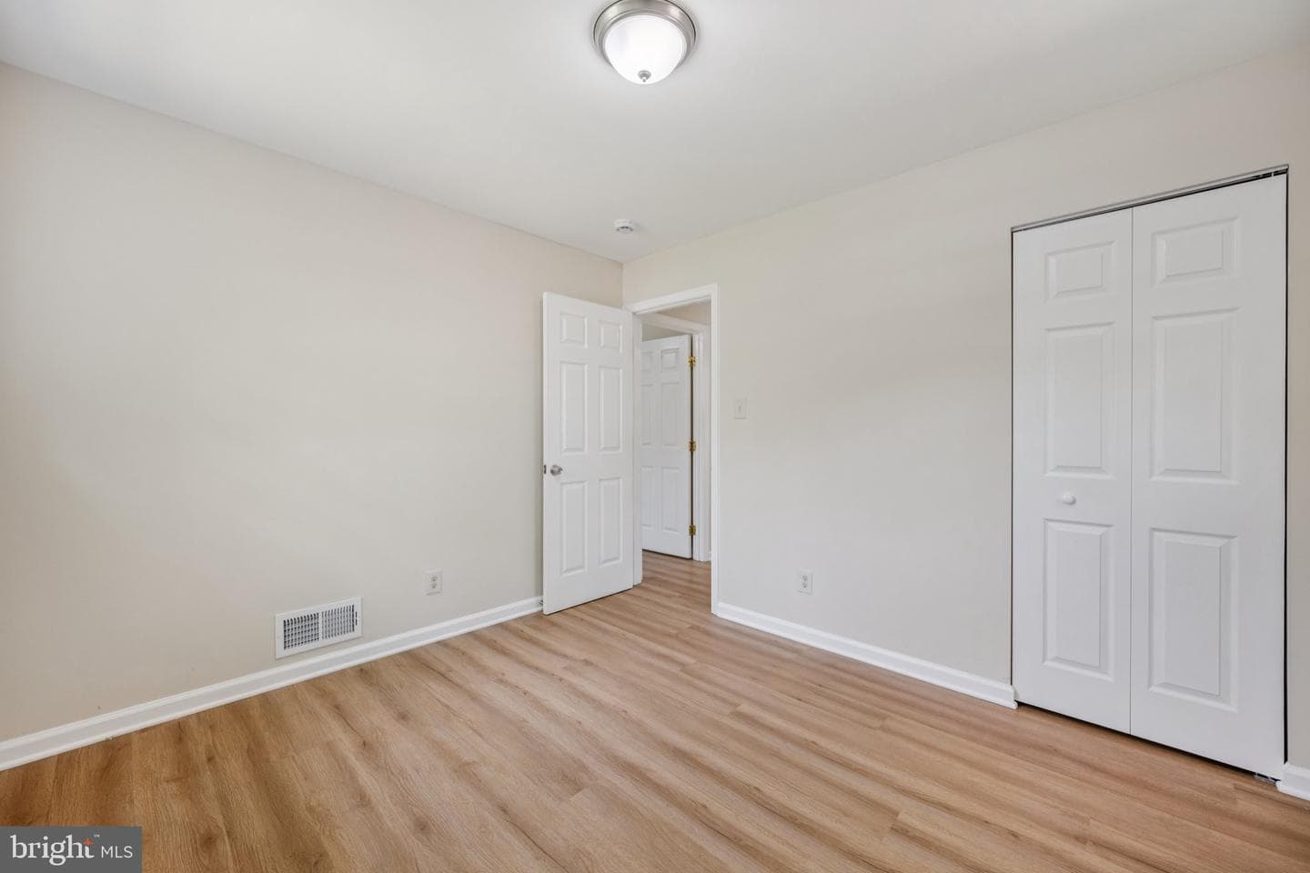 1003 Ward Street photo 11