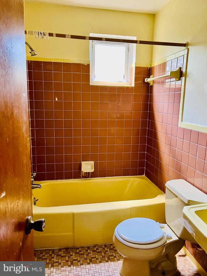 5001 Bridgeport Drive photo 7
