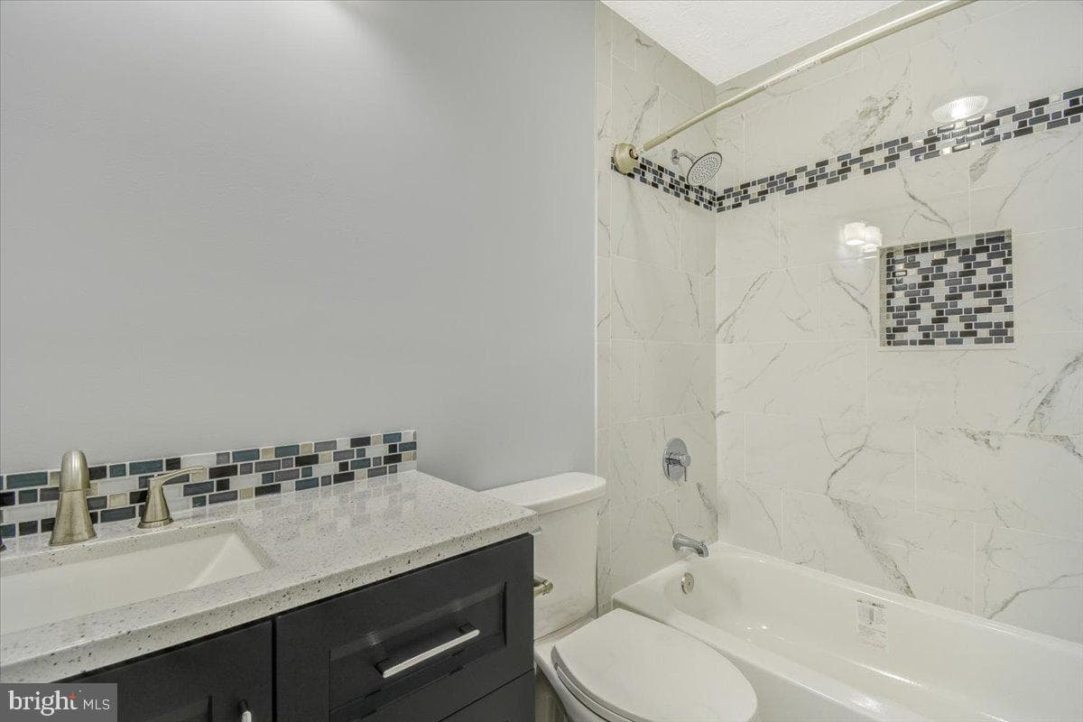 11415 Hawk Ridge Court photo 30