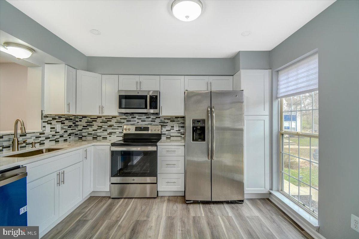 11415 Hawk Ridge Court photo 5