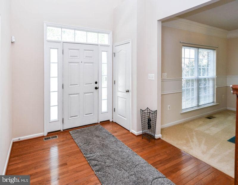 9808 Meadow Lark Avenue photo 4