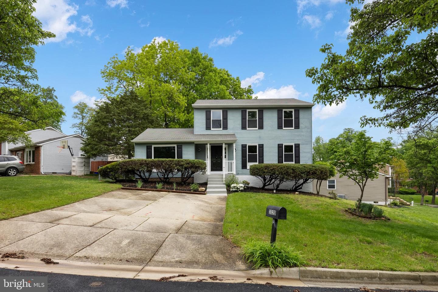3220 Cheverly Hills Court