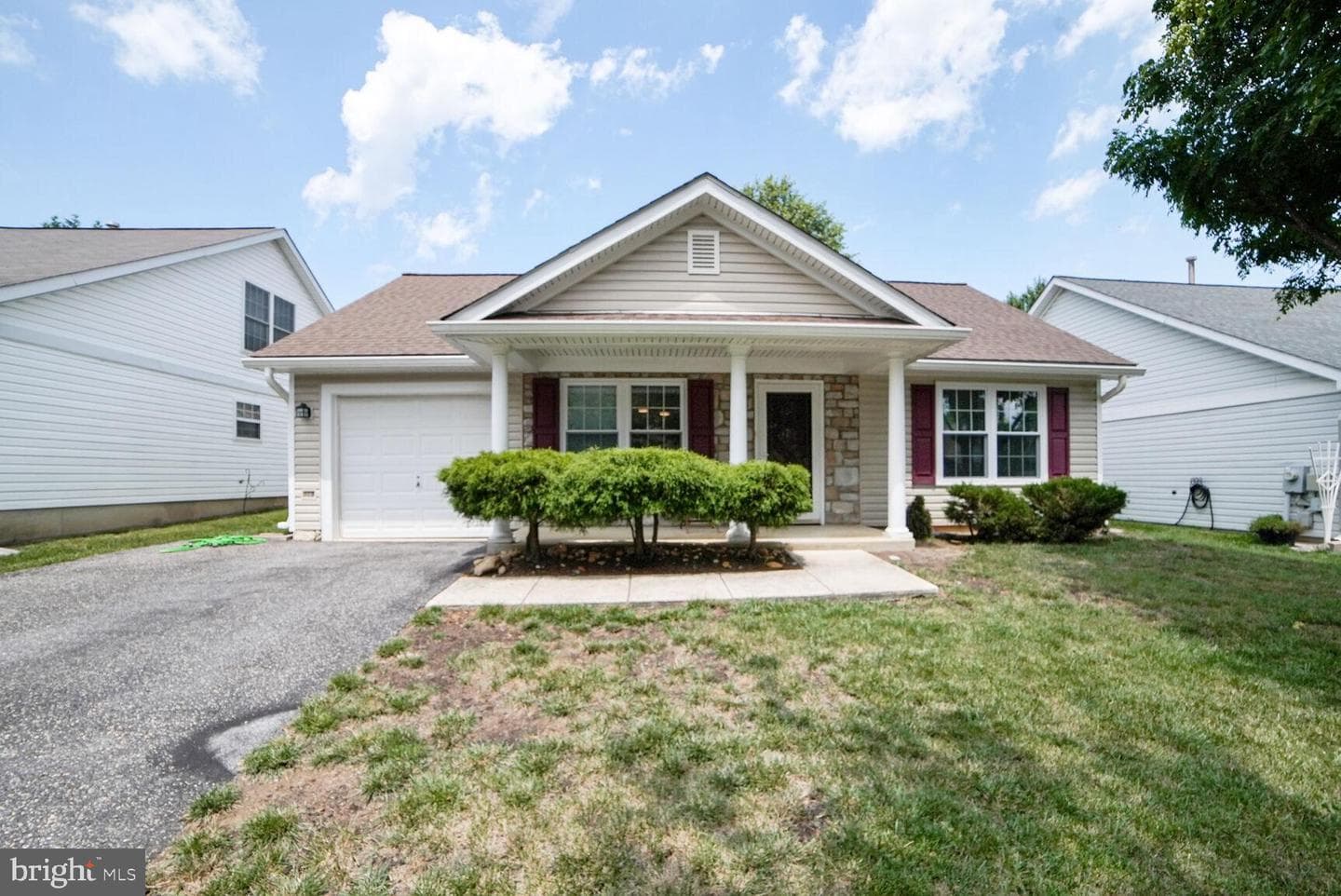 7412 Berryleaf Drive photo 1
