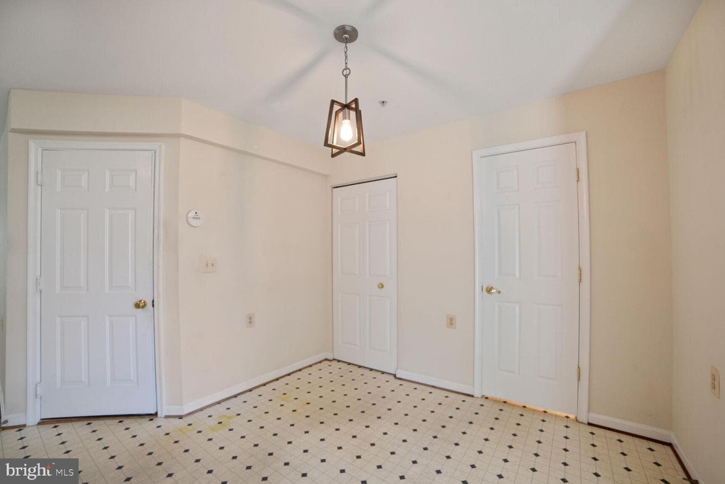 7412 Berryleaf Drive photo 10
