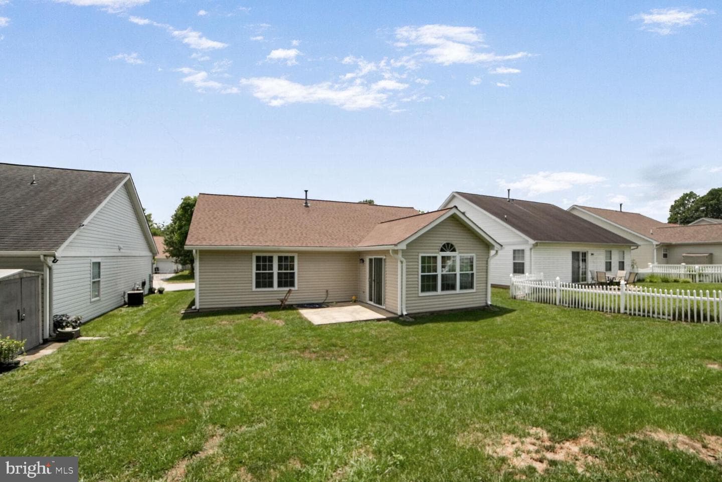 7412 Berryleaf Drive photo 2