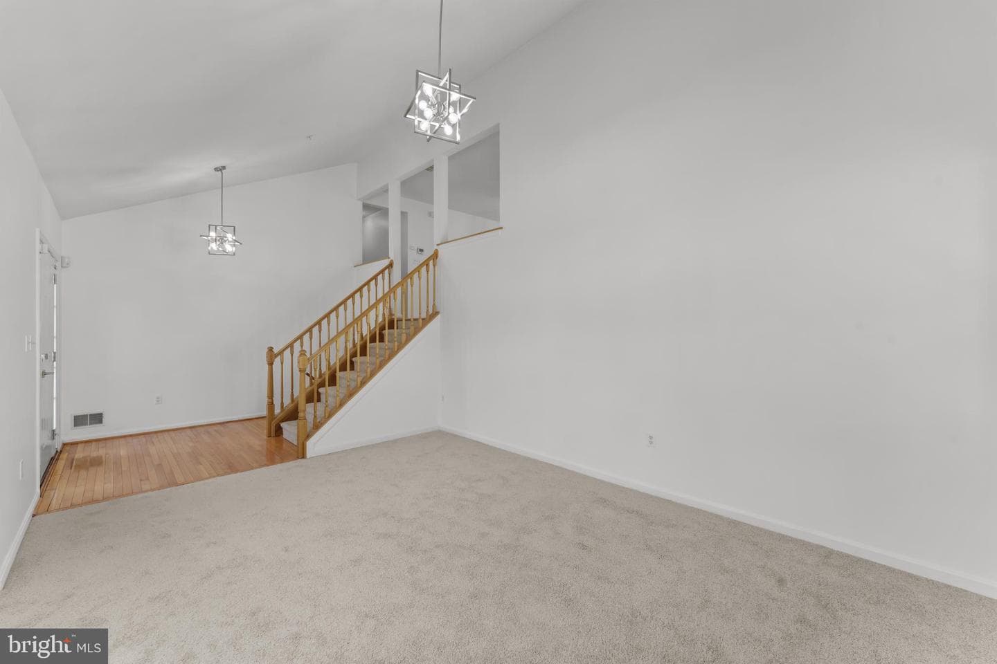 5303 Zephyr Avenue photo 12