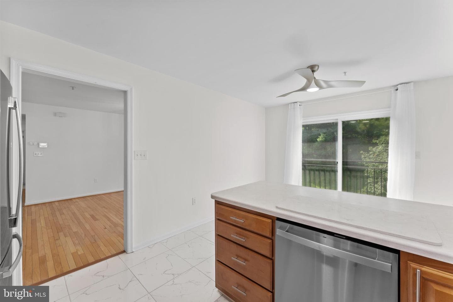 5303 Zephyr Avenue photo 24