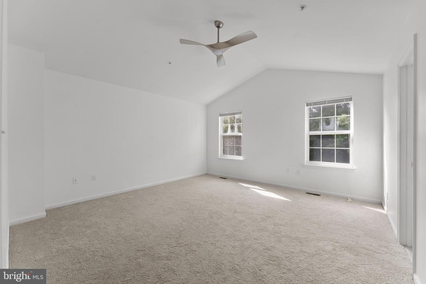 5303 Zephyr Avenue photo 26