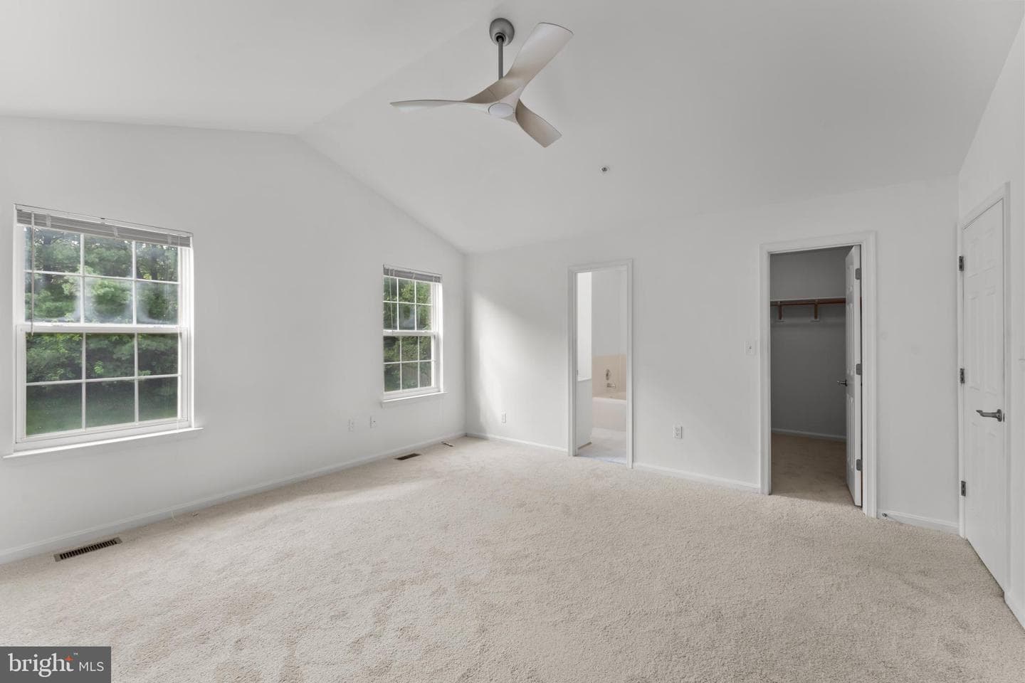 5303 Zephyr Avenue photo 27