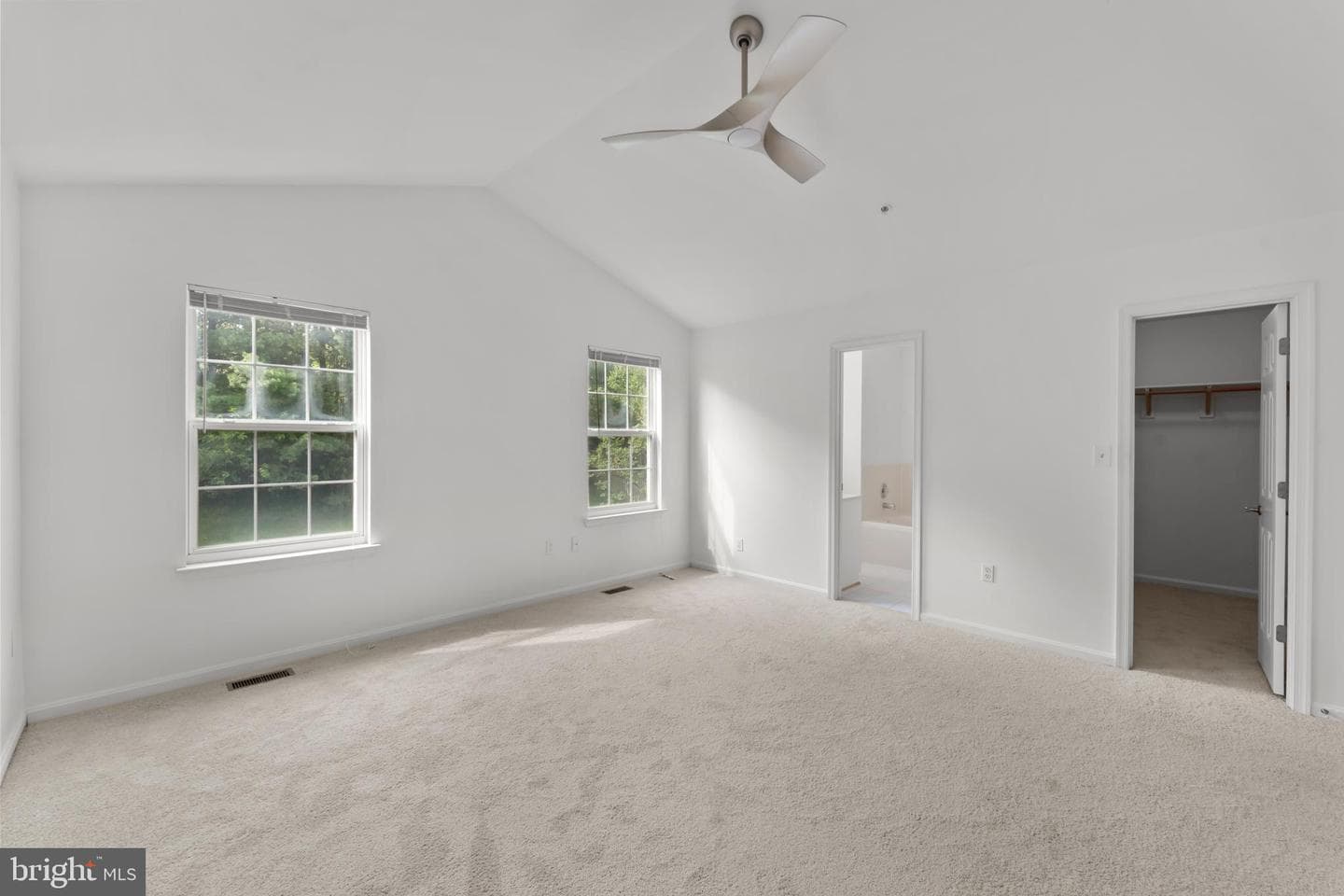 5303 Zephyr Avenue photo 29