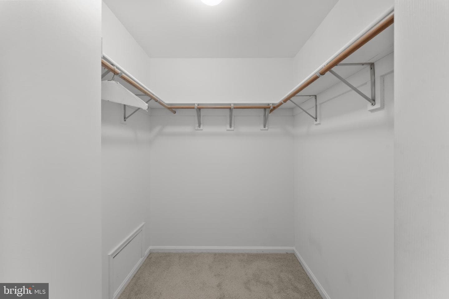 5303 Zephyr Avenue photo 34