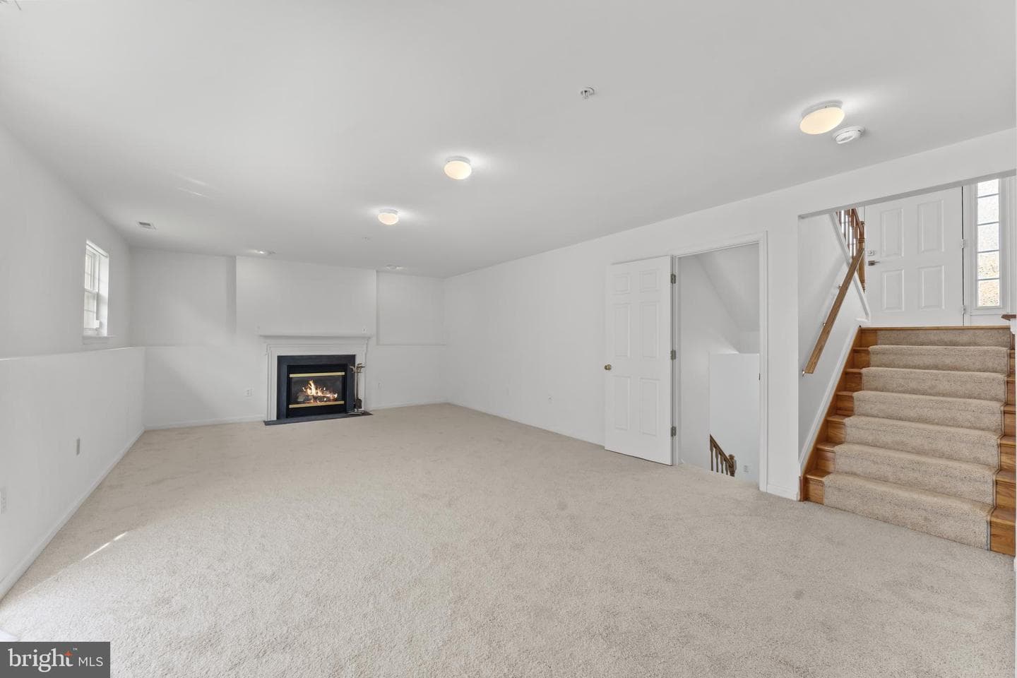 5303 Zephyr Avenue photo 44