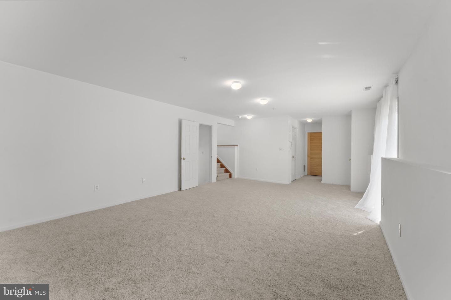 5303 Zephyr Avenue photo 45