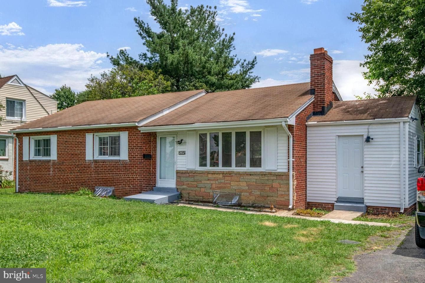 2802 East Avenue photo 2