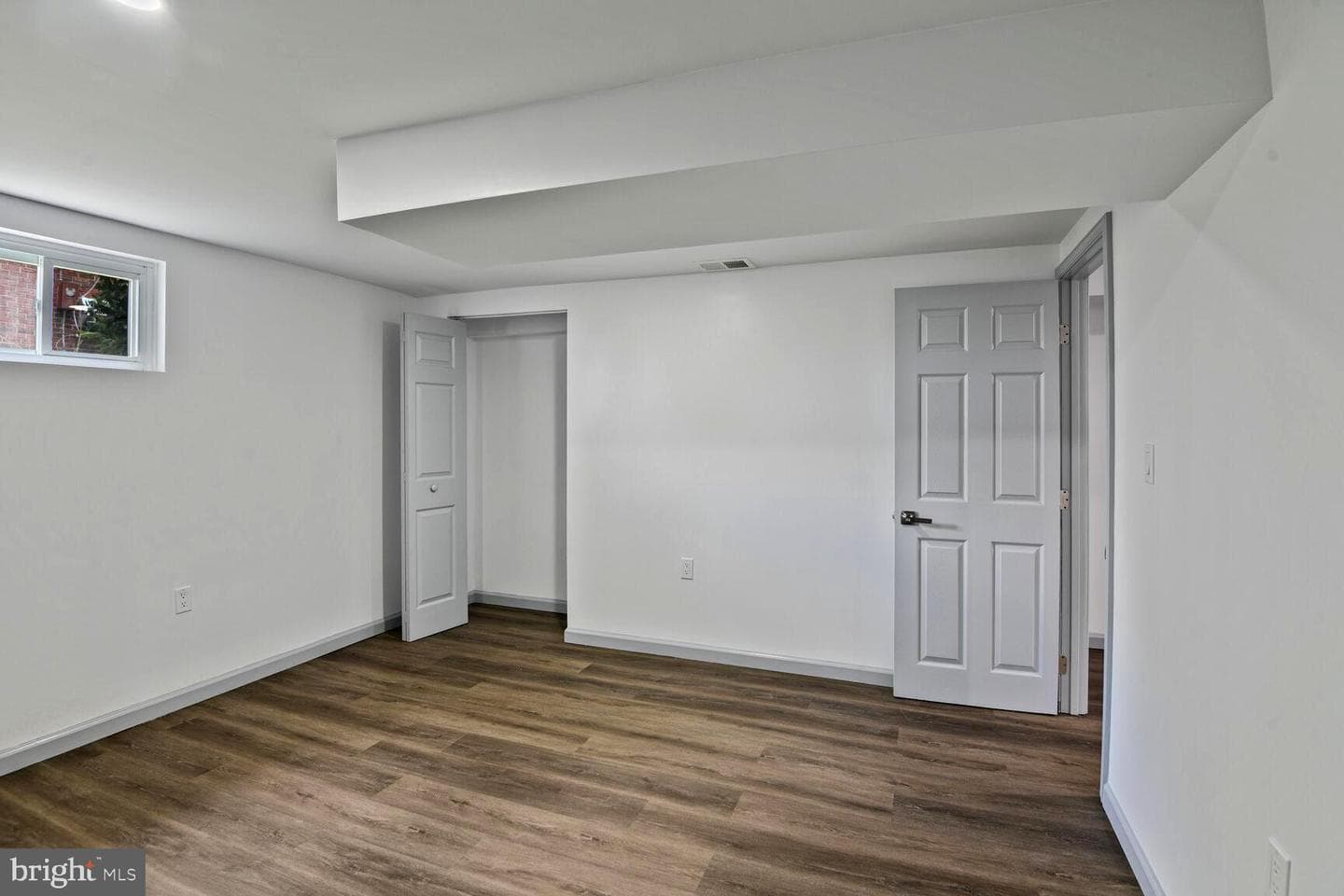 2802 East Avenue photo 24