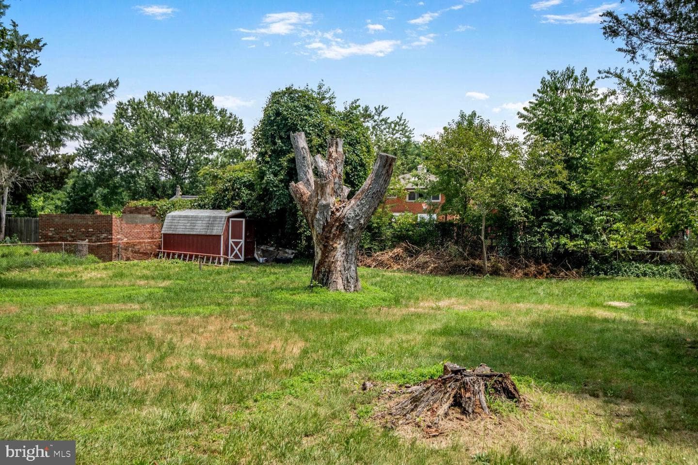 2802 East Avenue photo 26