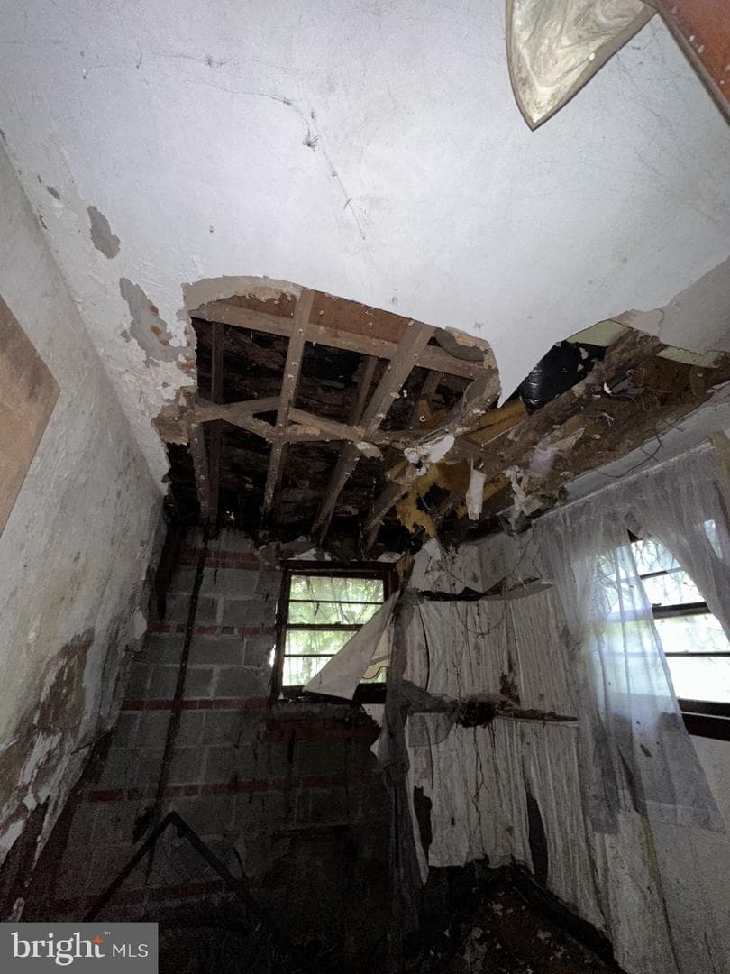 1410 Rich Hill Drive photo 38