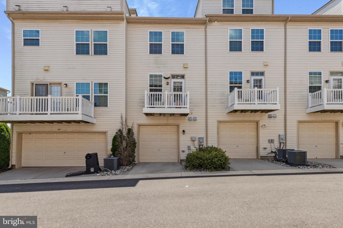 10510 Presidential Parkway photo 26