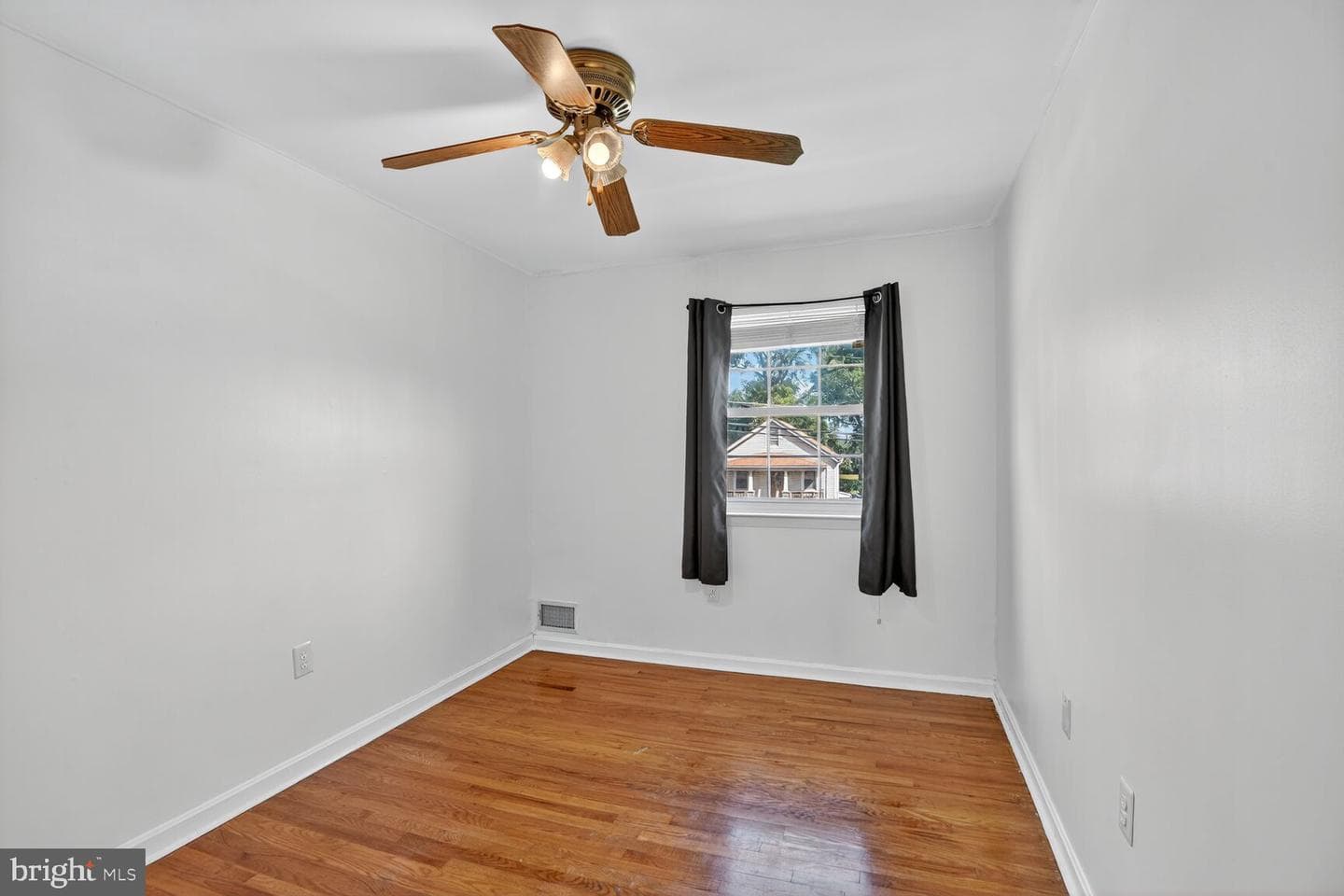 2907 Sunset Lane photo 11