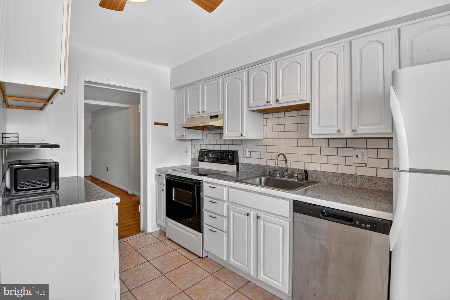 2907 Sunset Lane photo 4