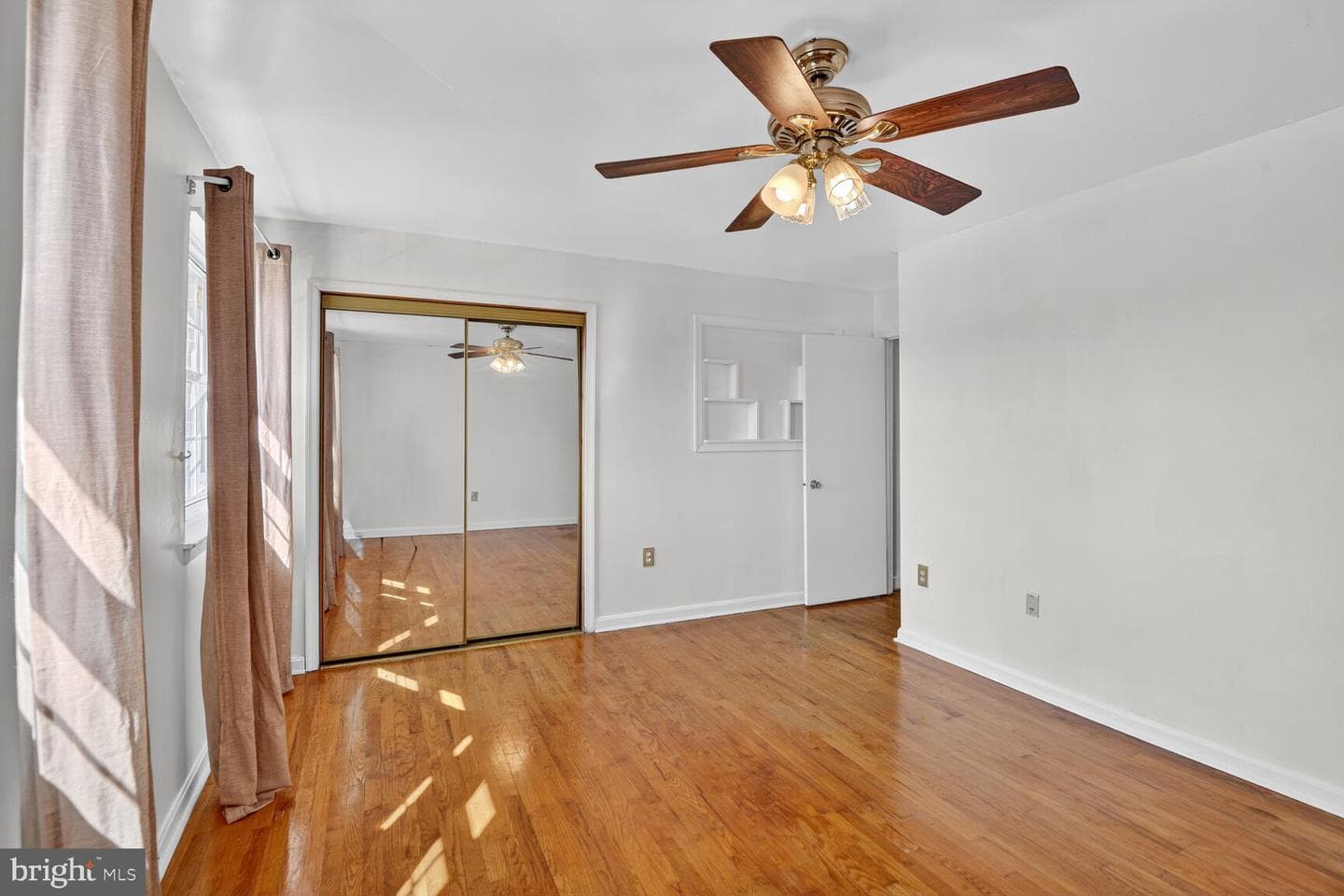 2907 Sunset Lane photo 8