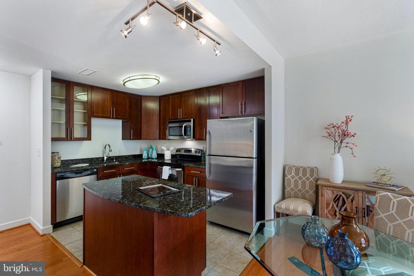 155 Potomac Passage #522 photo 21