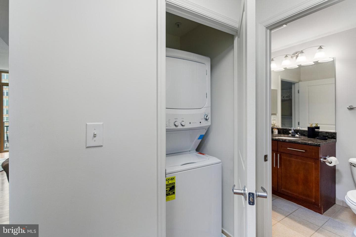 155 Potomac Passage #522 photo 33