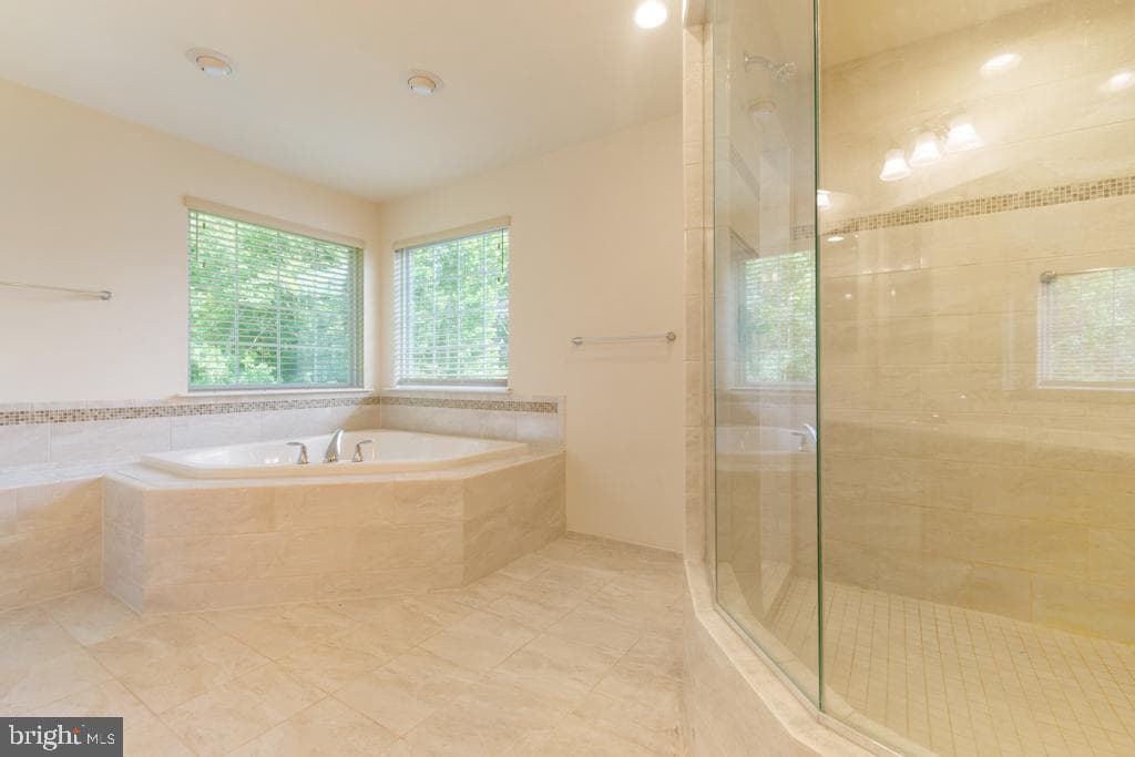 6112 Oglethorpe Mill Drive photo 15