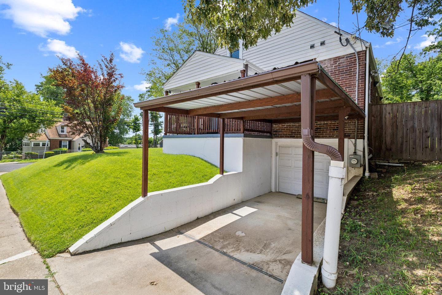 1601 Nova Avenue photo 4