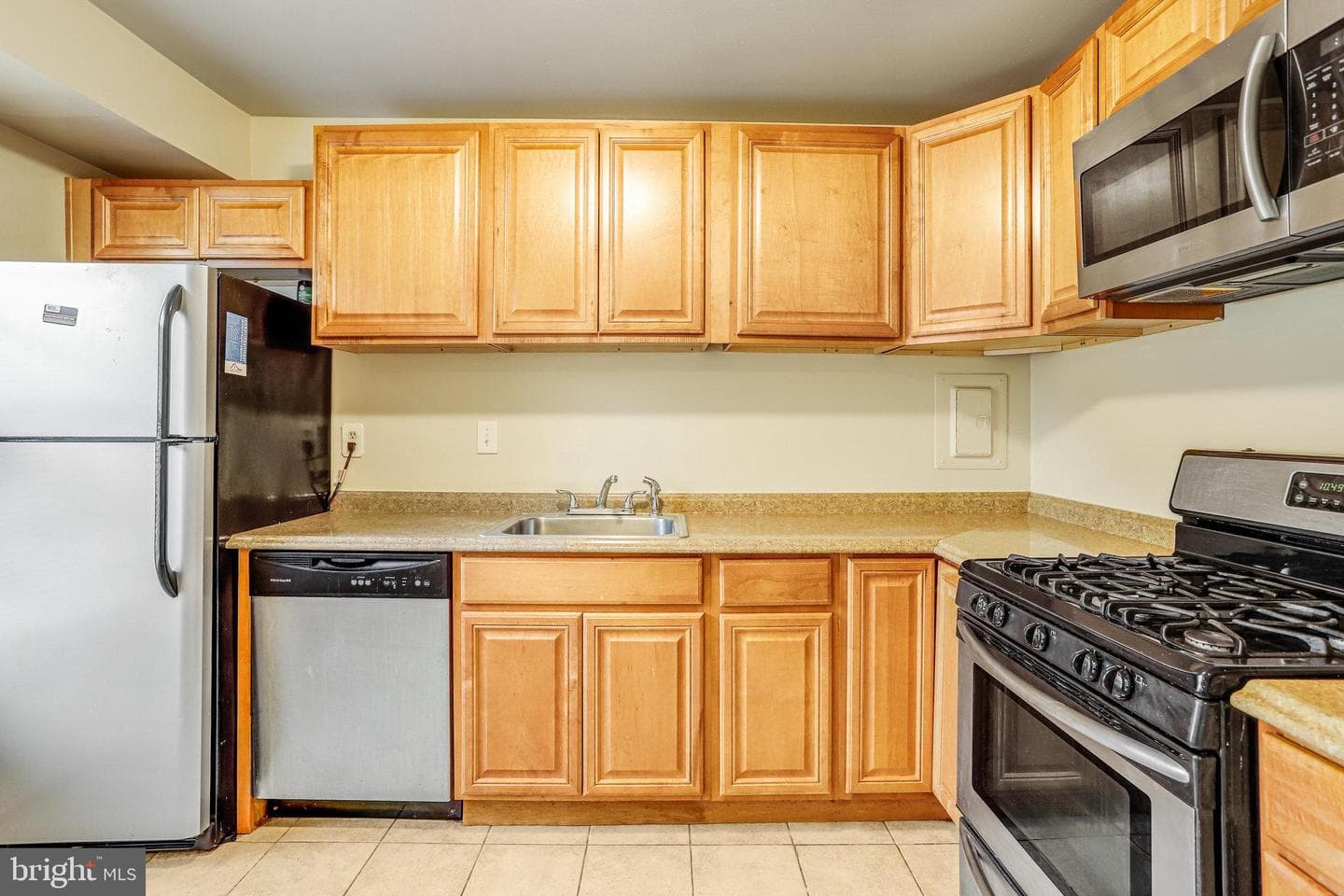 6002 Westchester Park Drive #101 photo 3