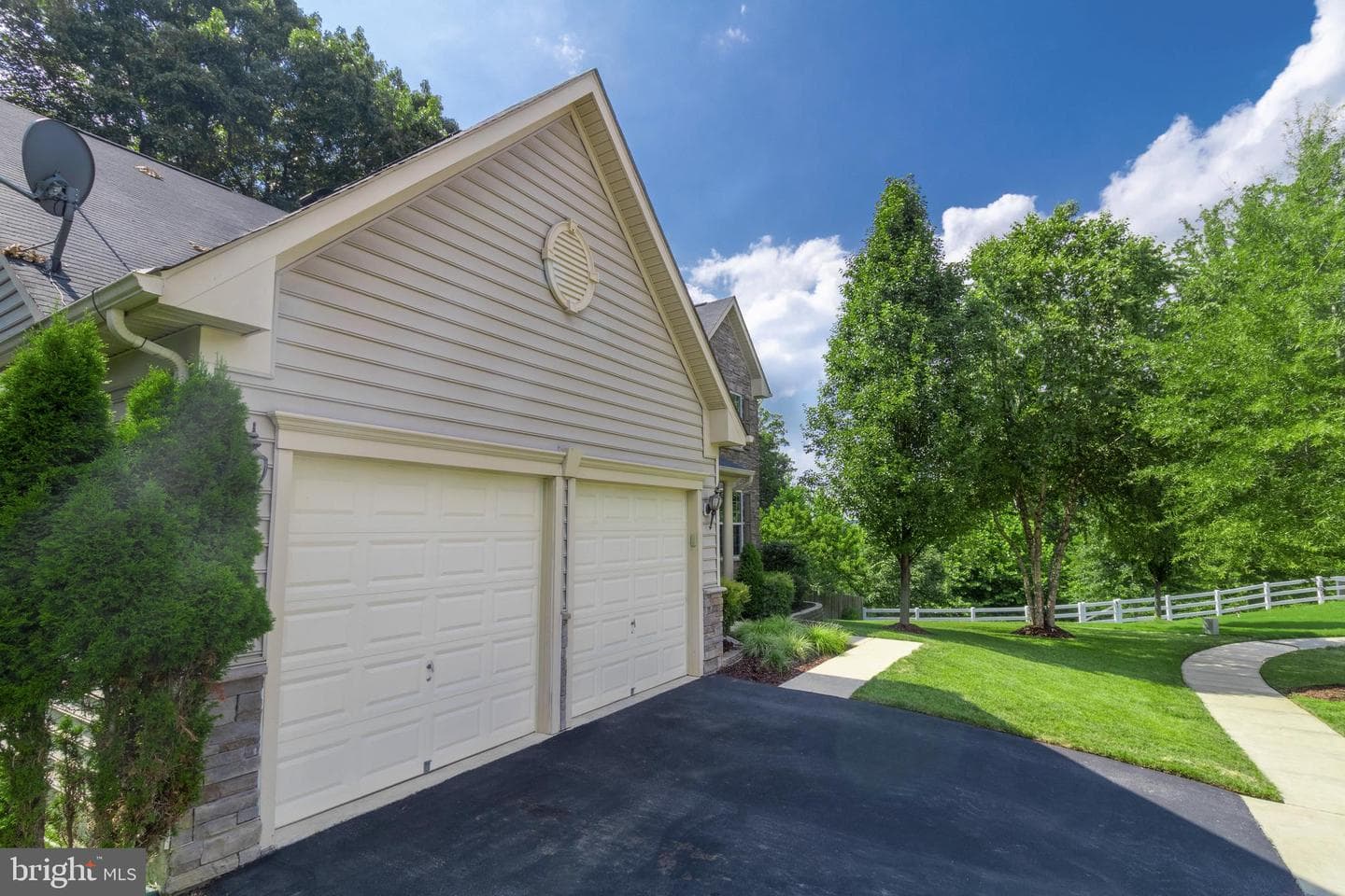 13703 Doctor Edelen Drive photo 2