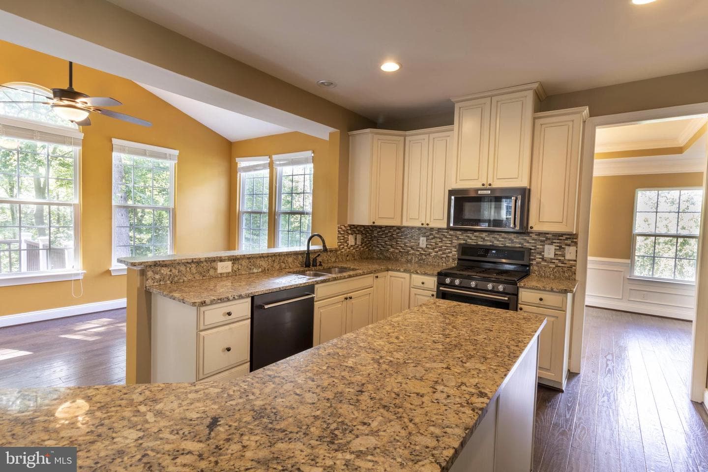 13703 Doctor Edelen Drive photo 34