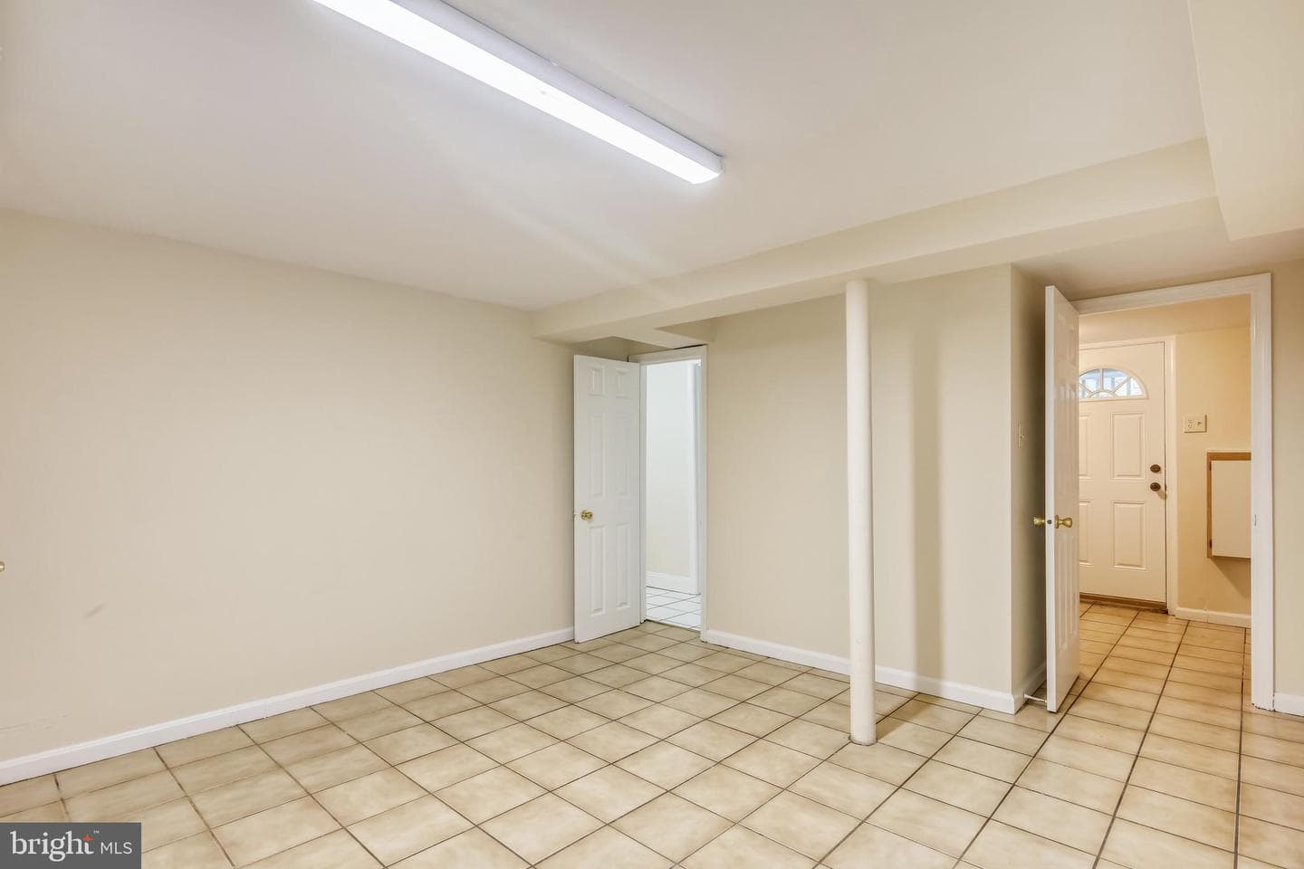 7112 Annapolis Road photo 20