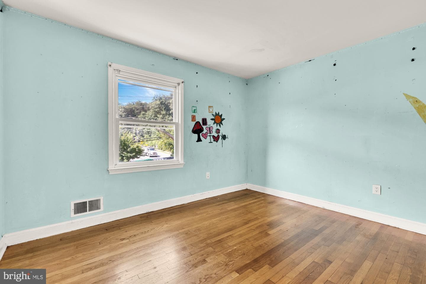 7302 Riverdale Road photo 17