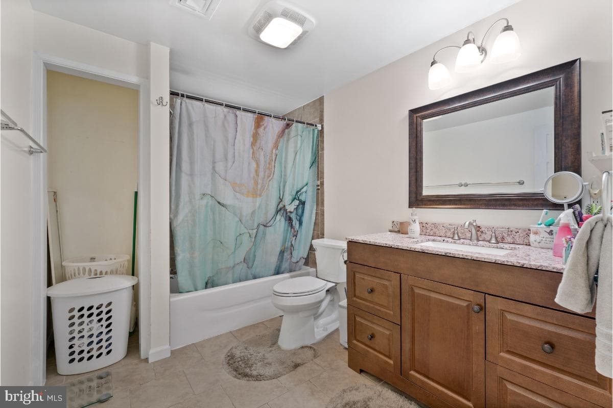 9200 Stuart Lane photo 13