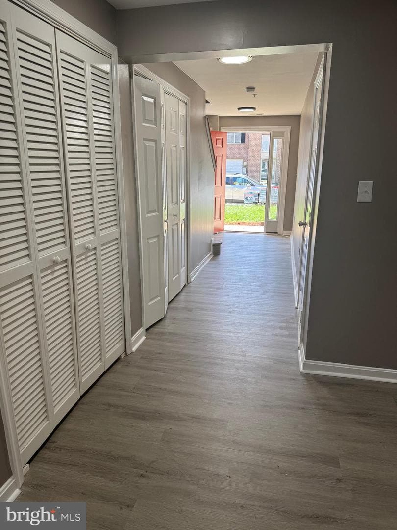 8216 Dellwood Court photo 18