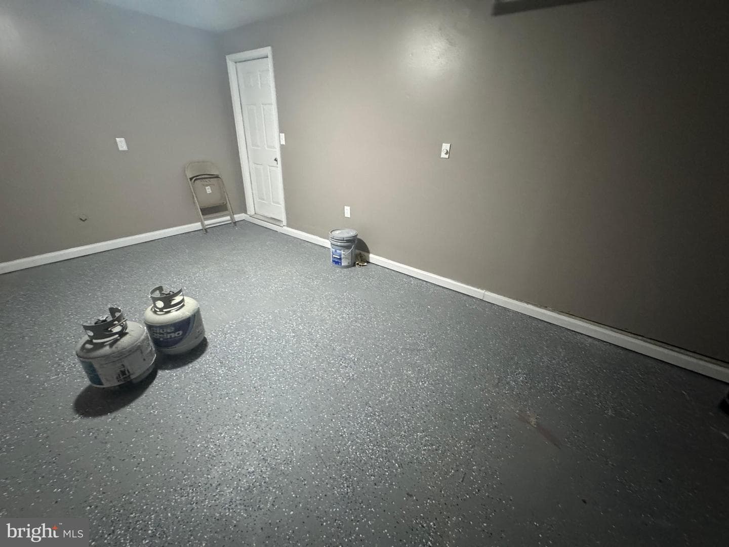 8216 Dellwood Court photo 23