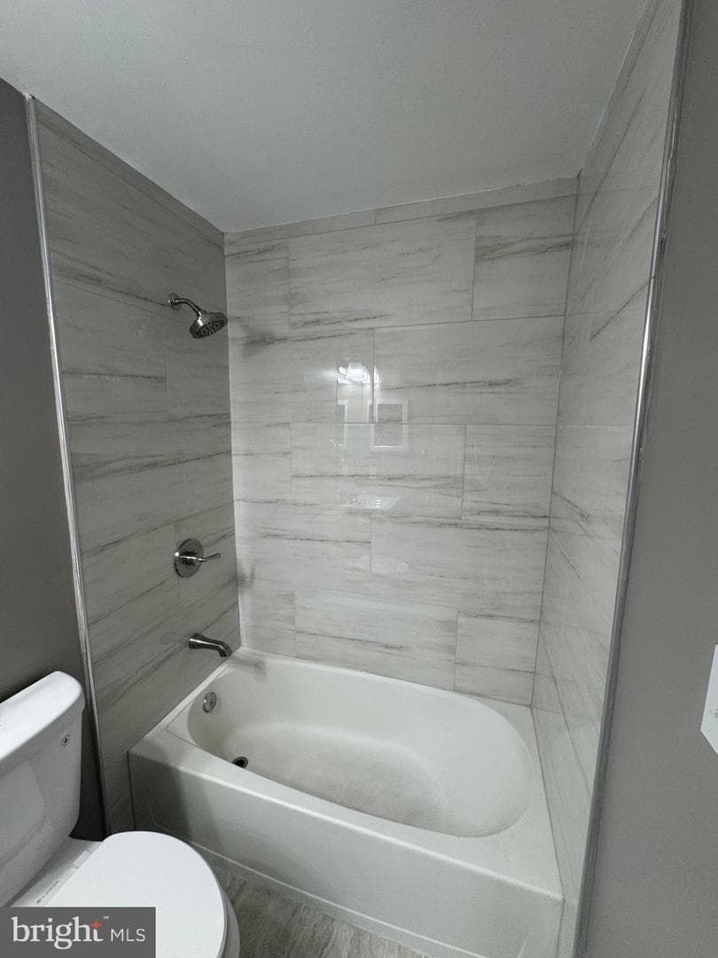 8216 Dellwood Court photo 56